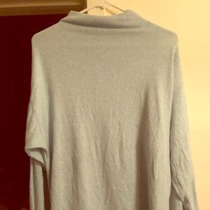Uniqlo Mock Turtleneck with Heat Tech fabric